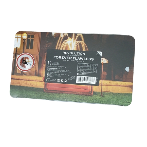 Friends x Revolution Eyeshadow Palette - Picture 4 of 4